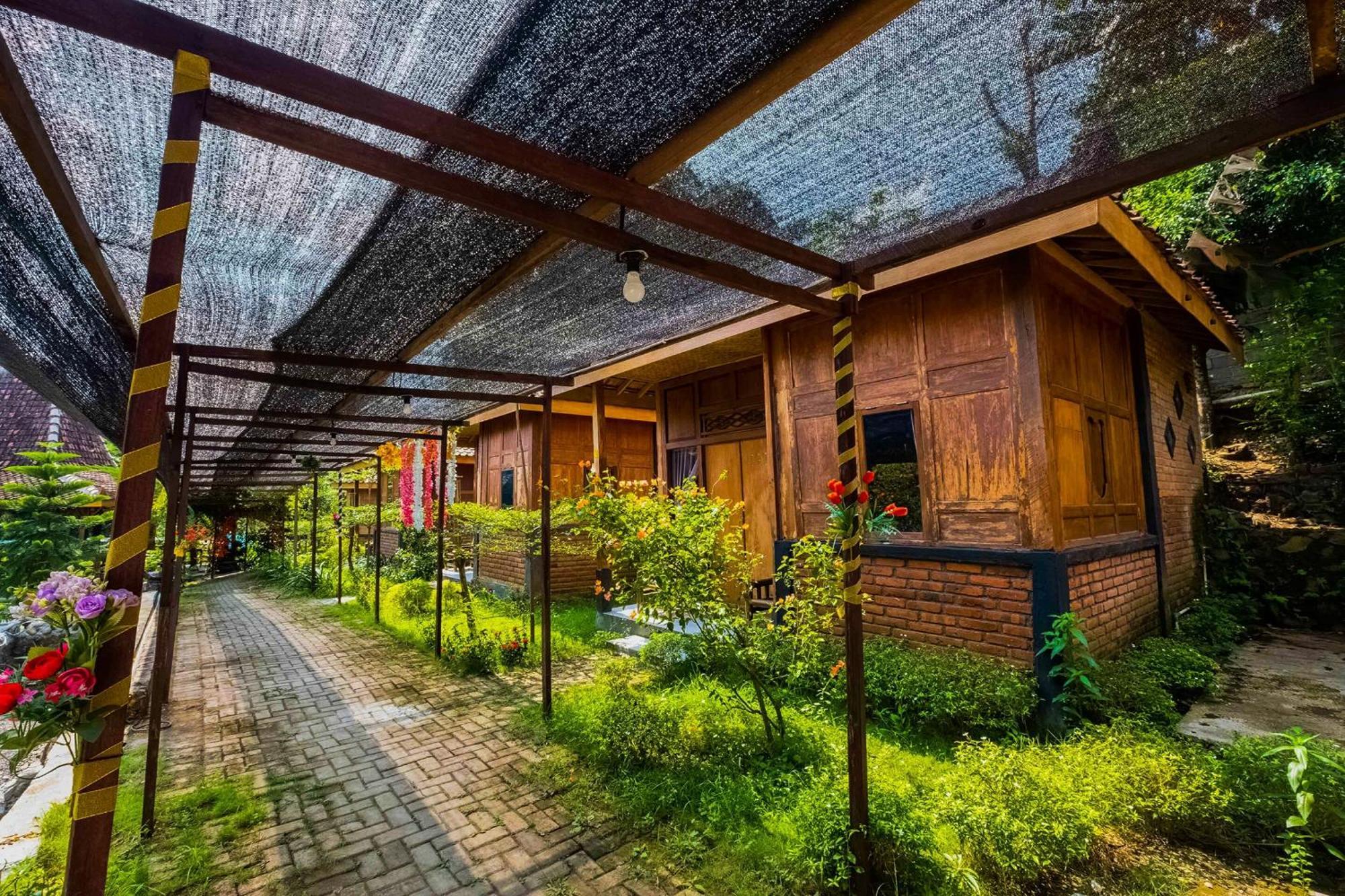 Oyo 3562 Pondok Inspirasi Minggir Klangkapang Exterior foto